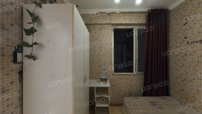 公园人家二手房实景图