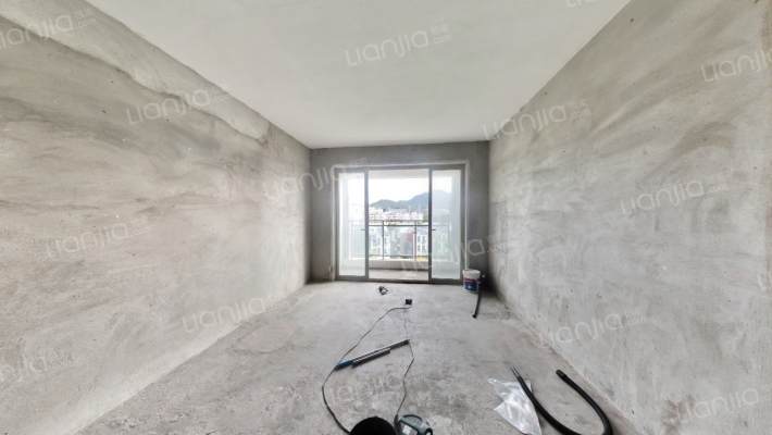 观山上岛二手房实景图