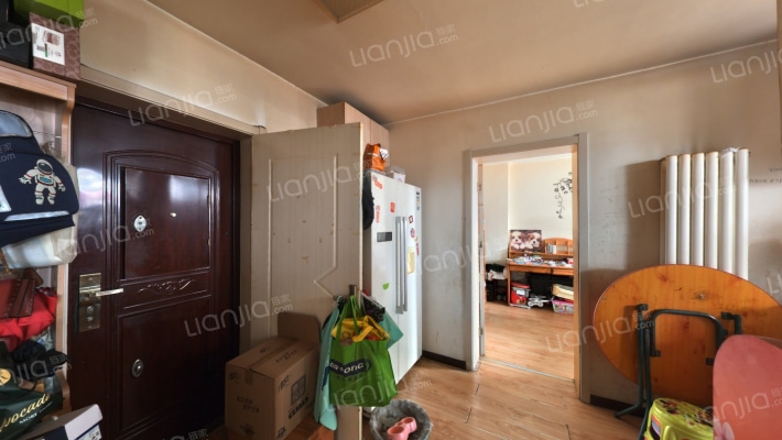 昌宁南里二手房实景图