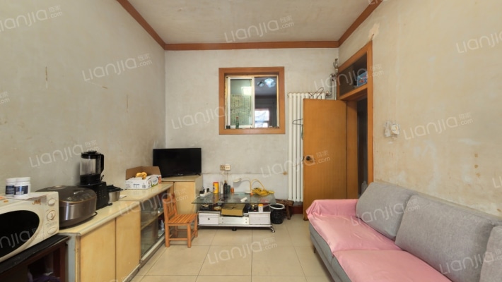 伏牛路124号二手房实景图