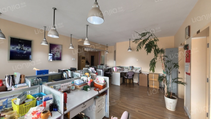 华达公寓二手房实景图