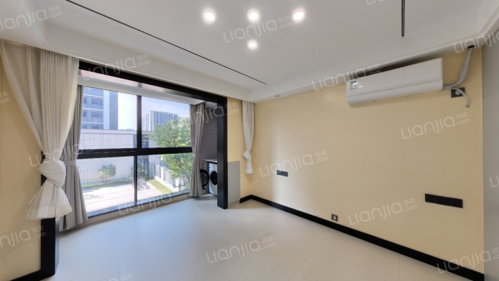 飞虹华庭二手房实景图