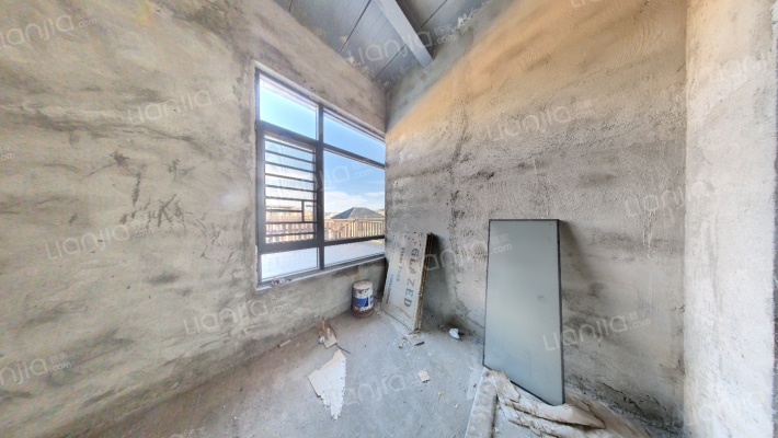 龙翔山庄二手房实景图