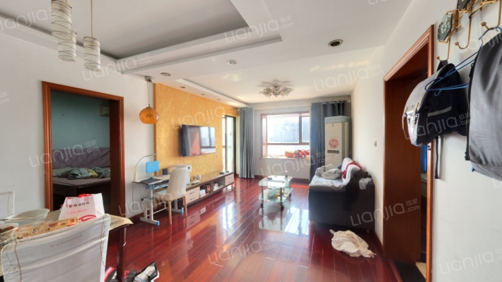 恒荣泰广场二手房实景图