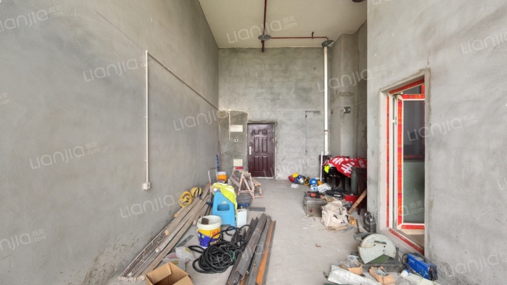 黄金嘉年华二手房实景图