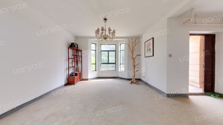 春秋湖畔二手房实景图