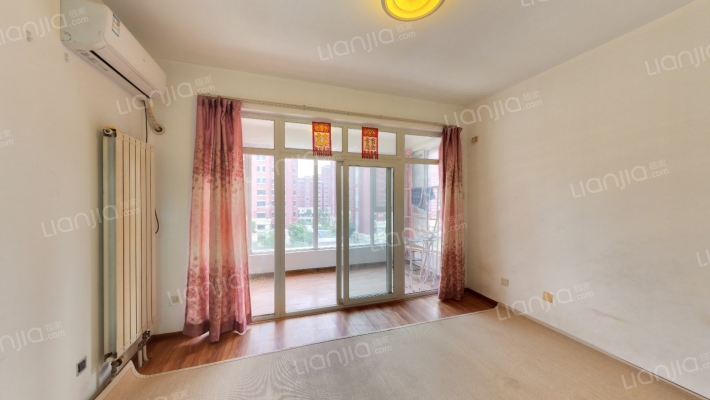 听海蓝珊二手房实景图