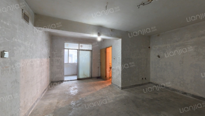 建秦苑小区二手房实景图