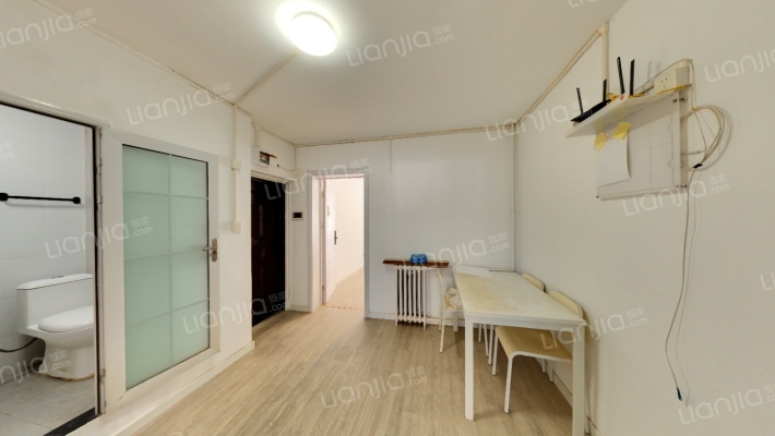 建材城东一里二手房实景图