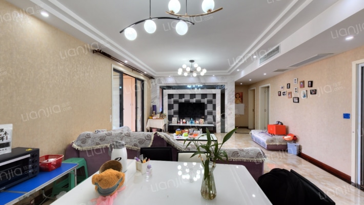 保利江上明珠锦园二手房实景图