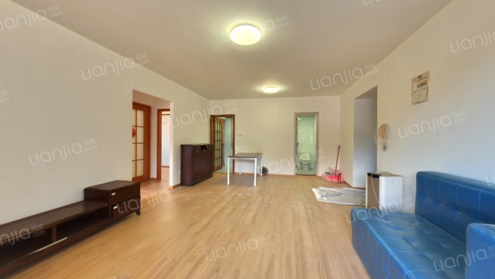 鸿颖大厦二手房实景图