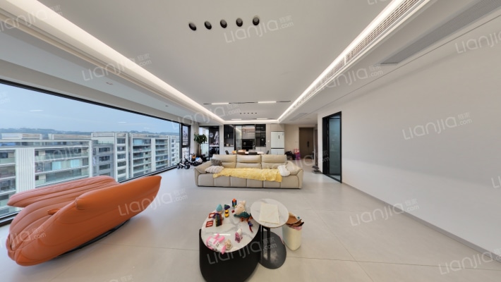 龙湖千山新屿铂曜二手房实景图