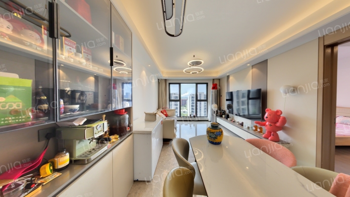 美的·云筑二手房实景图