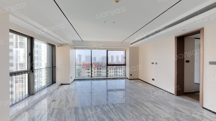 万科翡翠长江二手房实景图