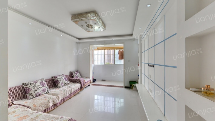 青秀佳苑二手房实景图