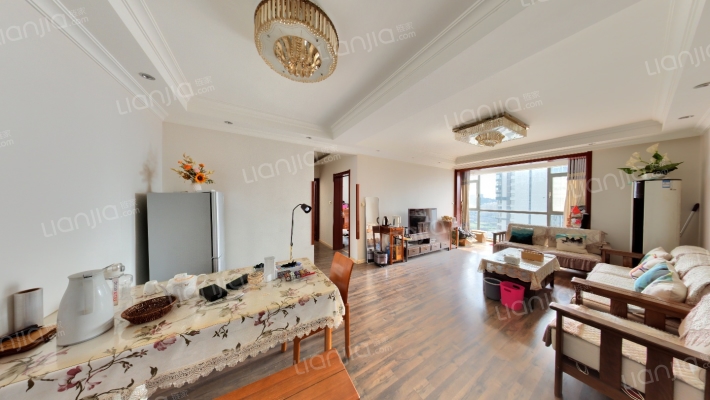 鲁商蓝岸国际一期二期二手房实景图