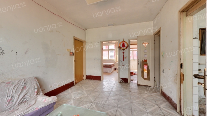 三中宿舍楼二手房实景图