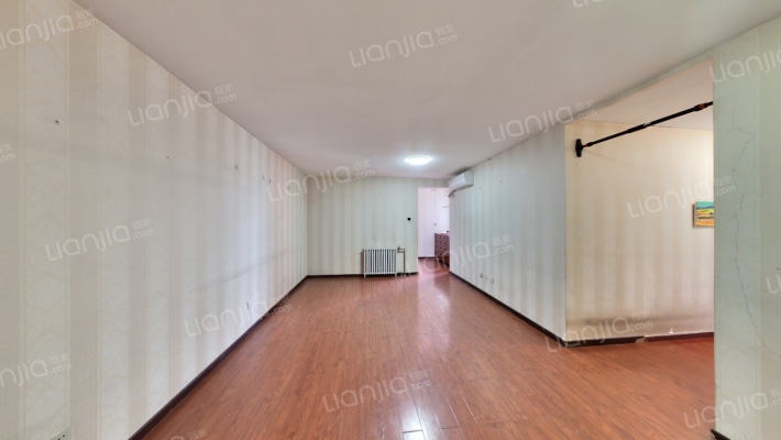 未来家园二手房实景图