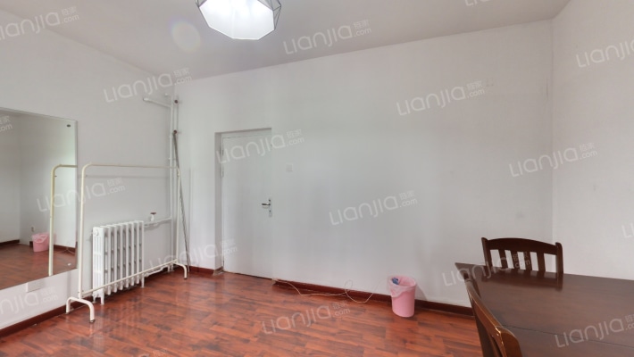 马家堡西路24号院二手房实景图