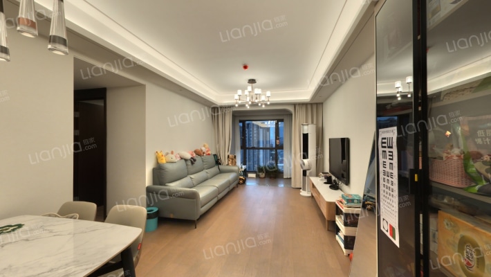 万科彩云湖二手房实景图