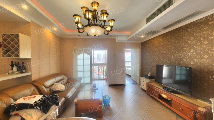 融汇半岛香缇卡纳二手房实景图