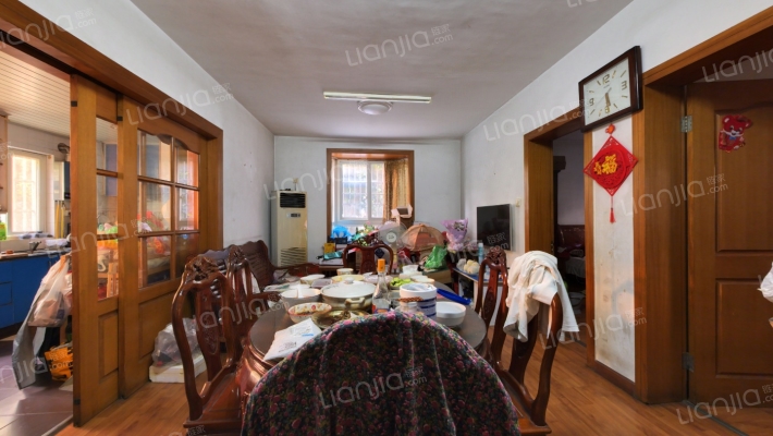 梅花新苑二手房实景图