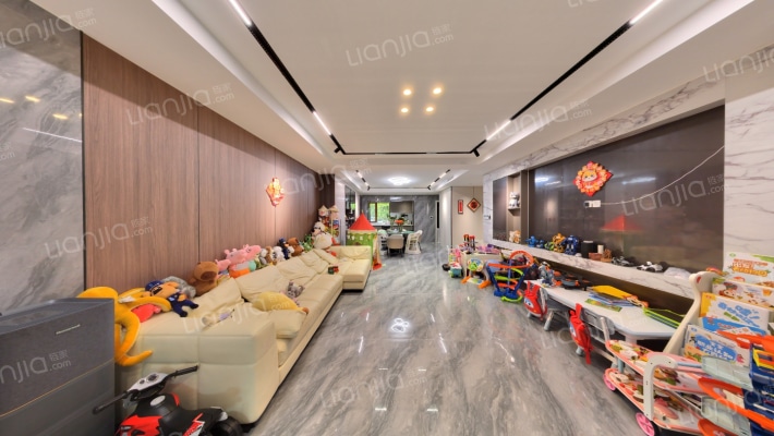 华贸铂金墅二手房实景图