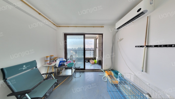 湖岸枫林雅庭二手房实景图