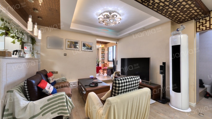 郡枫绿园西区二手房实景图