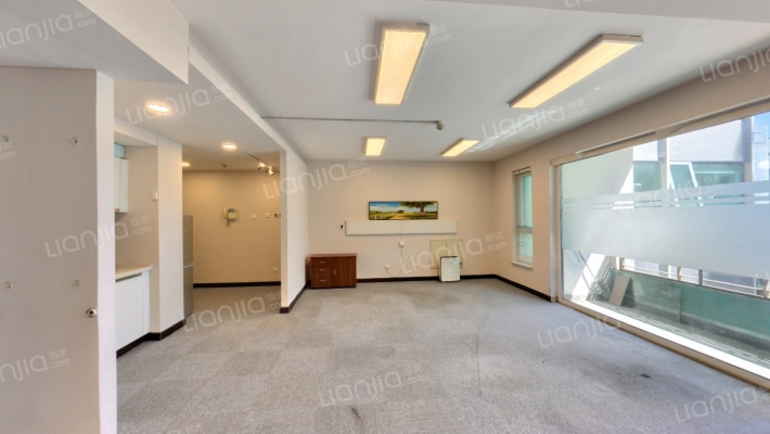 华贸商务楼二手房实景图