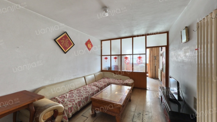 卧鹏小区二手房实景图