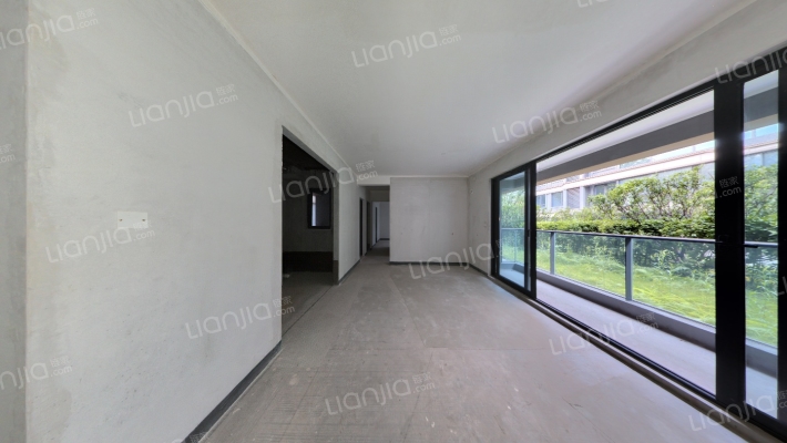 渝悦江宸二手房实景图