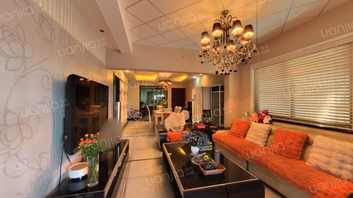 中特大厦A座二手房实景图