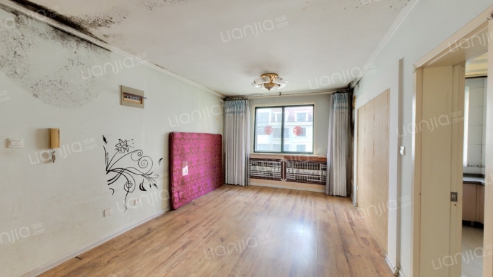 五月蓝岸二手房实景图