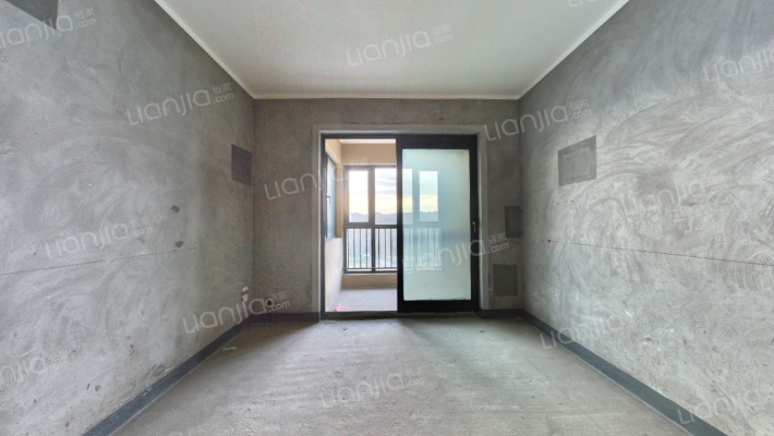 江山樾三期北二手房实景图