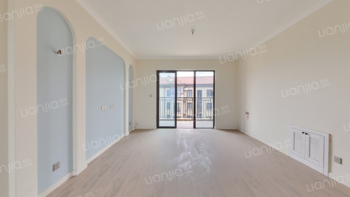 五云山小镇梧桐墅二手房实景图