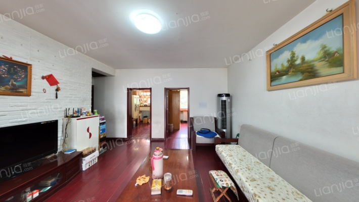 山东省体育训练中心宿舍二手房实景图