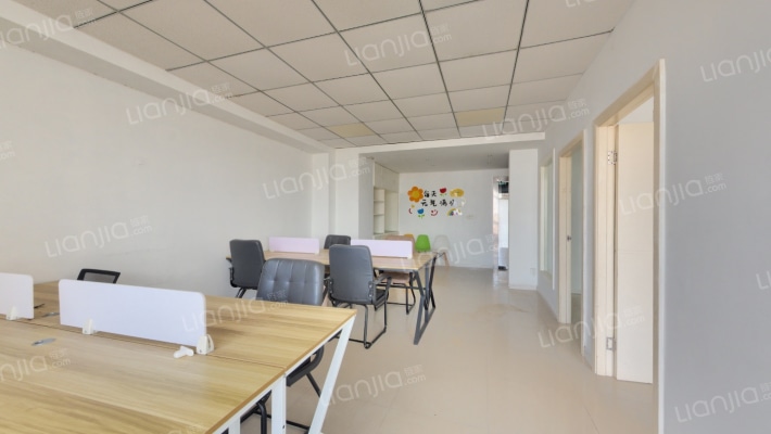 嘉裕广场二手房实景图