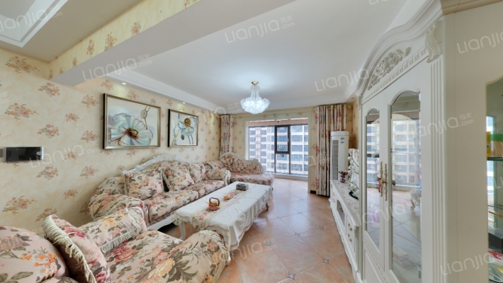 瑞泰卡地亚二手房实景图