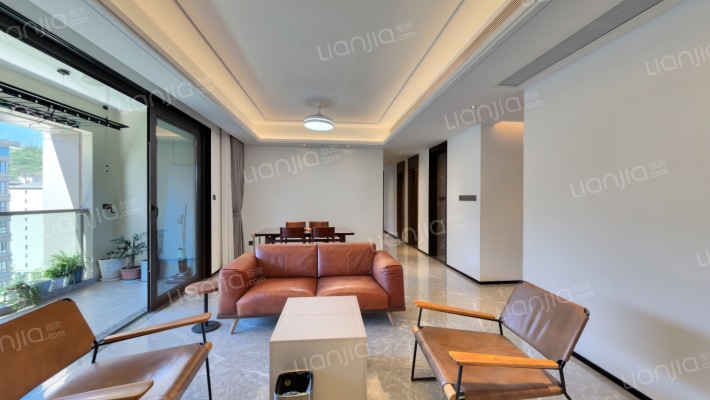 香港置地衿湖翠林云峯三期二手房实景图