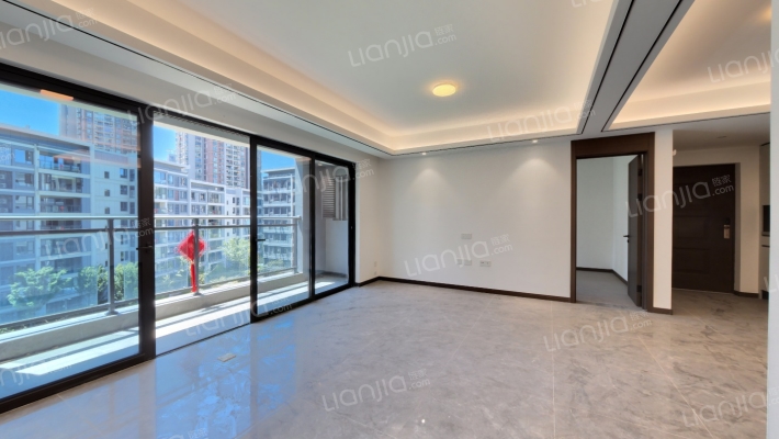 万科清水甲第厚德二手房实景图