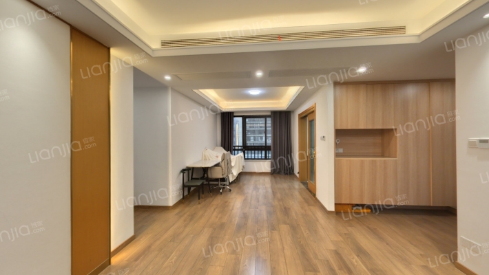 高尔夫鑫苑二手房实景图