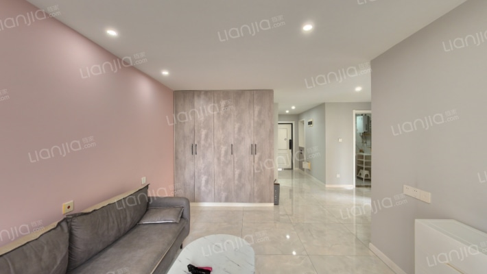 悦美国际花园二手房实景图