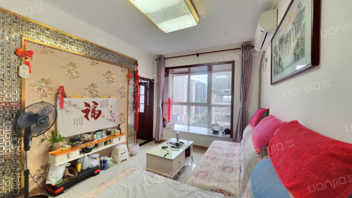 浪琴湾二手房实景图