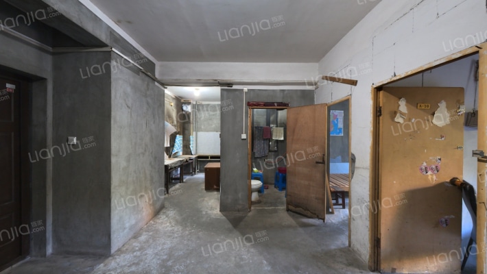 蔚蓝水岸二手房实景图