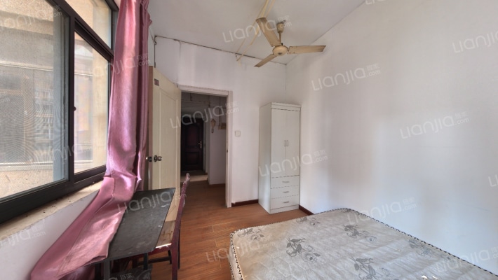 体育馆路1到100号二手房实景图