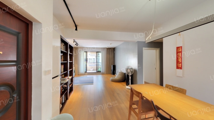 保利江上明珠朗园二手房实景图