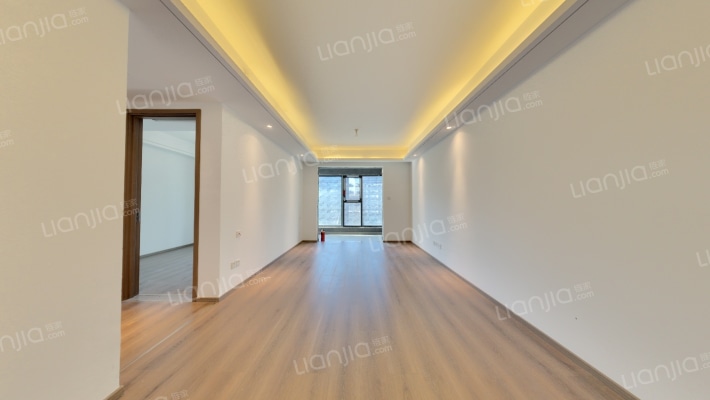 香江·翡翠天辰二手房实景图