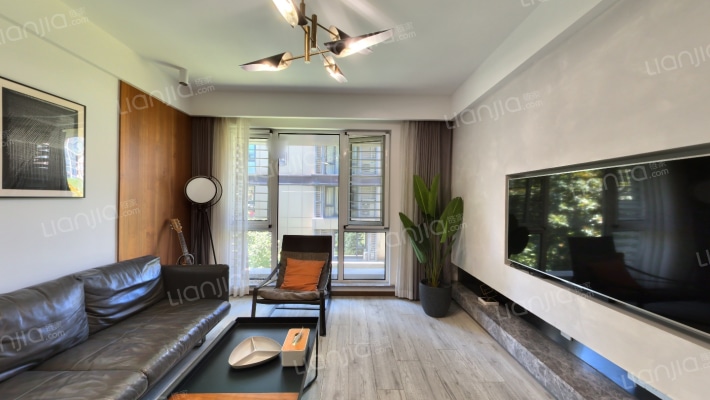 铂金名筑二手房实景图