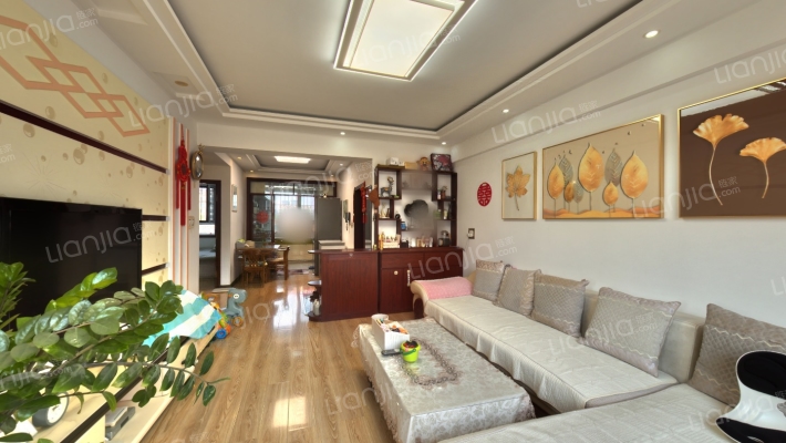 大连北方美术高级中学家属楼二手房实景图